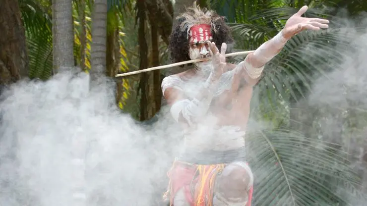 A performer at an Aboriginal culture show in Australia.