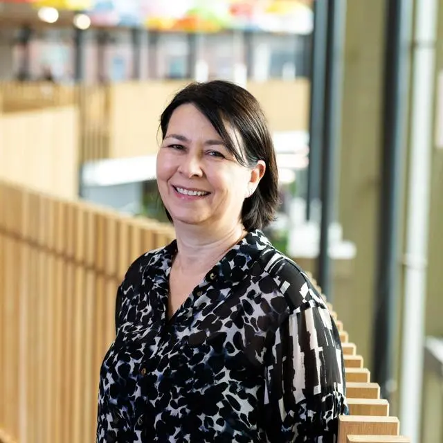 Headshot of Dr Kathryn Jarvis